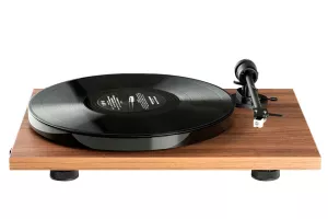 E1 BT